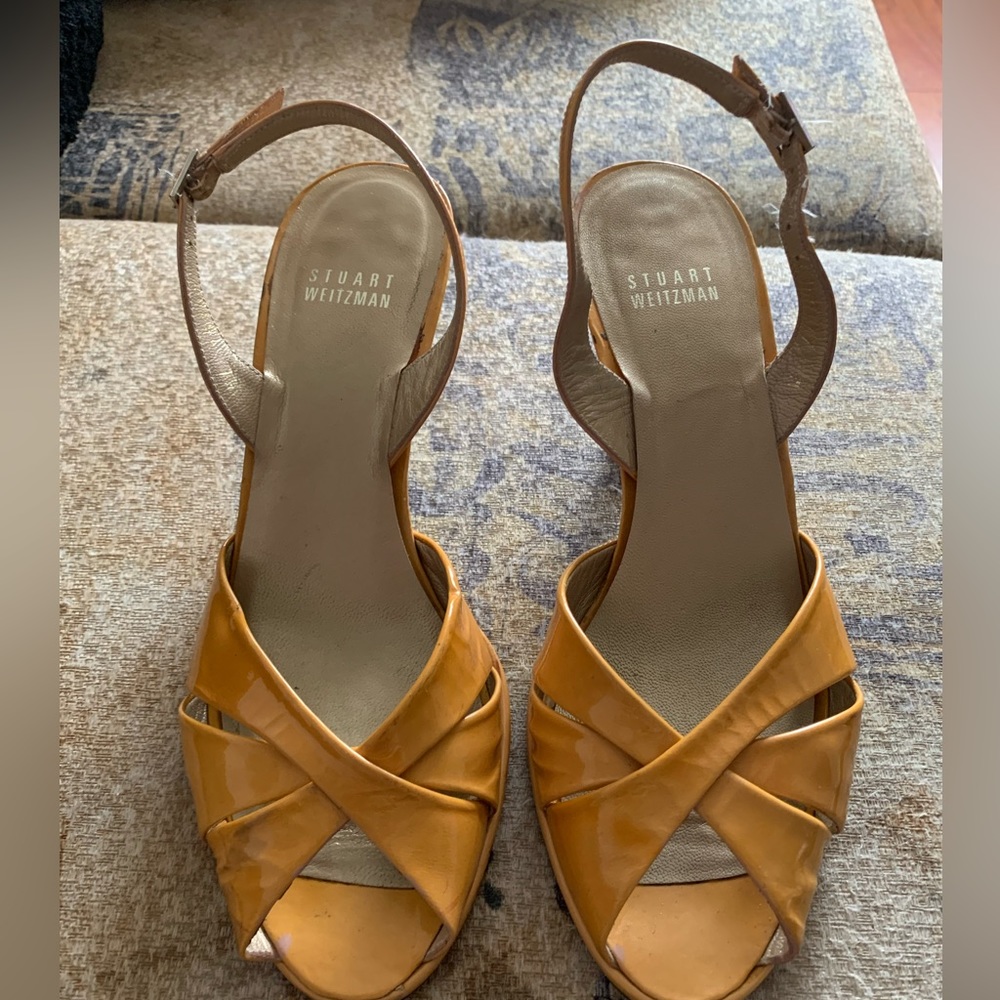 Stuart Weitzman mustard and pink women’s sandals 👡 size 7